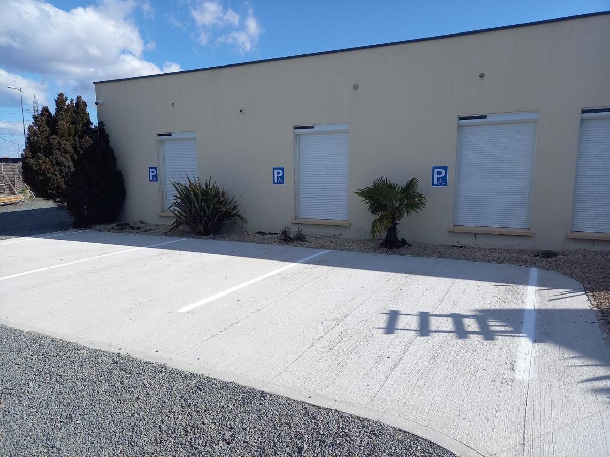 Le Petit Logis Hotel Beaumont-en-Veron Luaran gambar