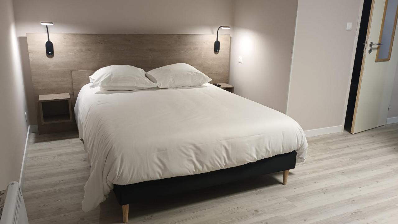 Le Petit Logis Hotel Beaumont-en-Veron Luaran gambar
