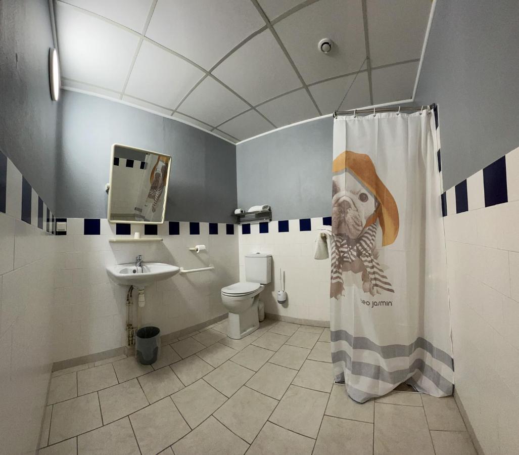 Le Petit Logis Hotel Beaumont-en-Veron Luaran gambar
