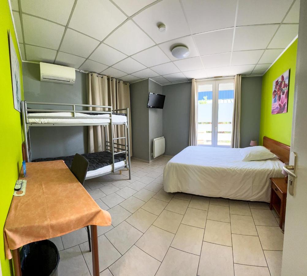Le Petit Logis Hotel Beaumont-en-Veron Luaran gambar