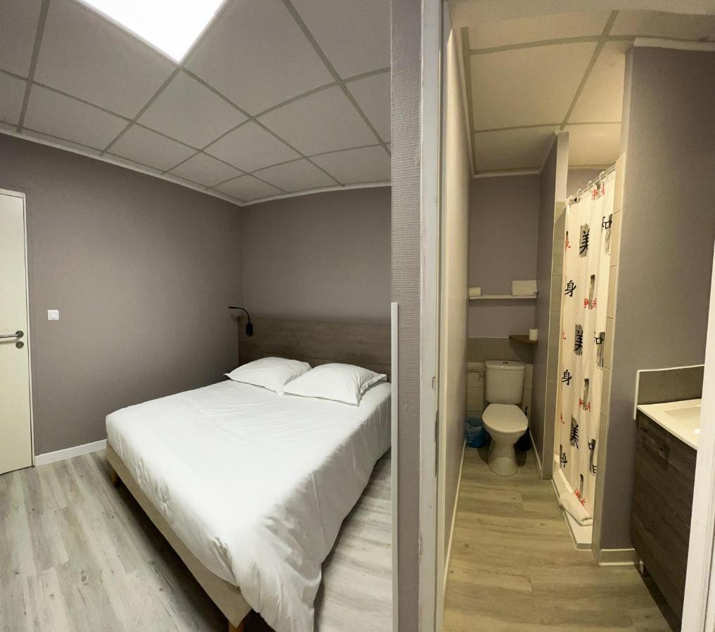 Le Petit Logis Hotel Beaumont-en-Veron Luaran gambar