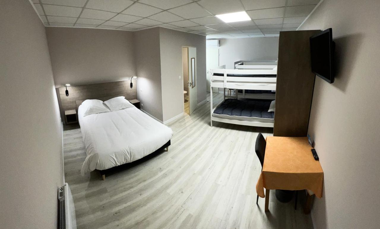 Le Petit Logis Hotel Beaumont-en-Veron Luaran gambar