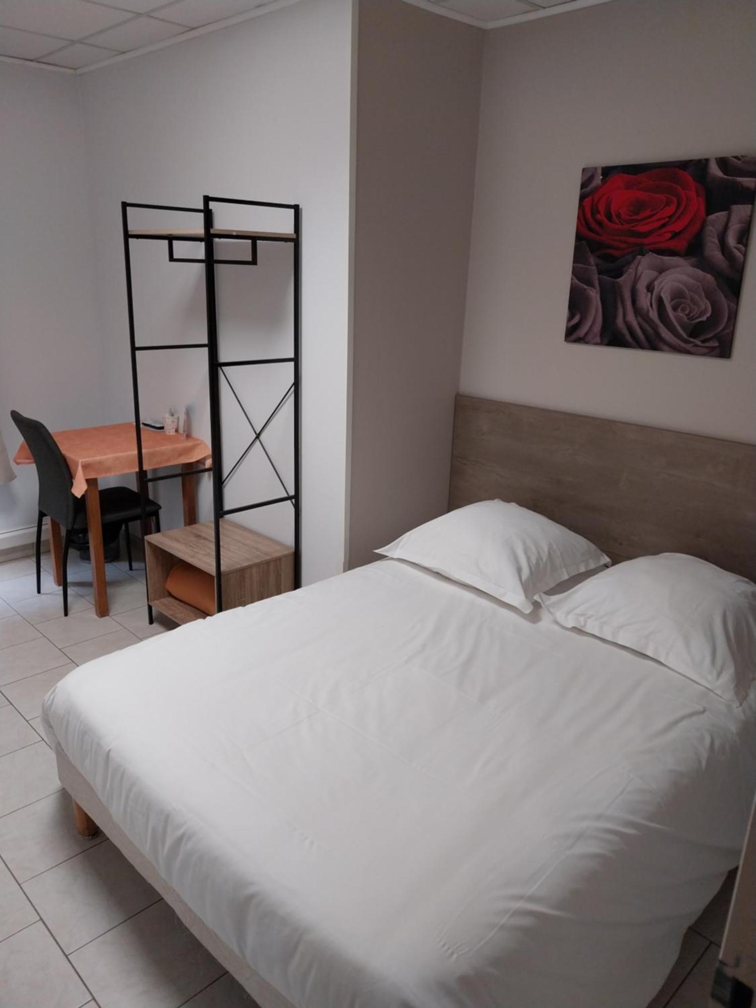 Le Petit Logis Hotel Beaumont-en-Veron Luaran gambar