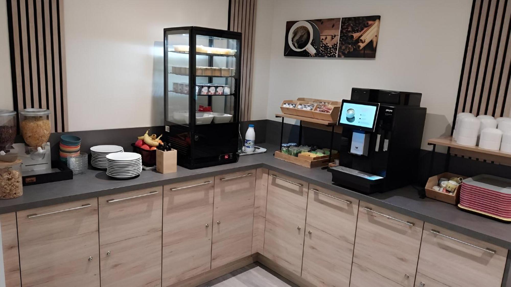 Le Petit Logis Hotel Beaumont-en-Veron Luaran gambar